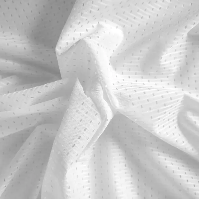 Mesh Fahnenstoff mit 110 g/m² Gewicht