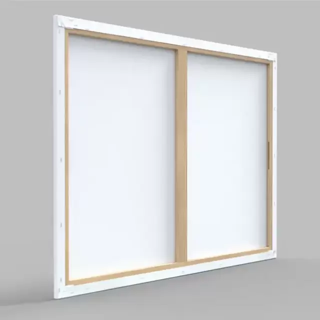 Die großen Canvas-Leinwände werden mit Zwischenleisten zusätzlich fixiert.