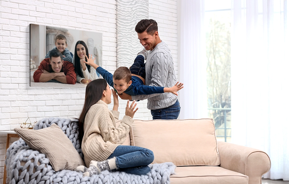 Familienfotos auf Leinwand präsentieren