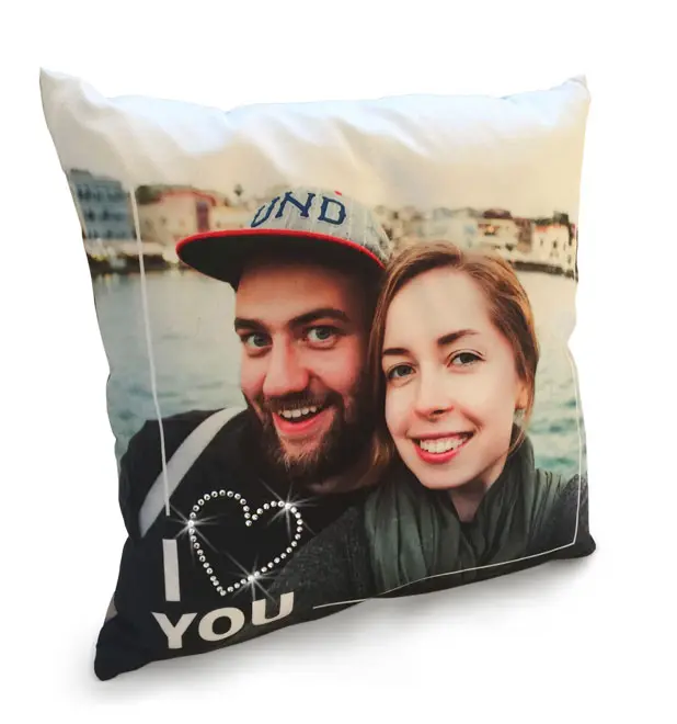 Glitzernde Liebesbeweise mit tollen Kristallkissen Die perfekte Geschenkidee für Verliebte.